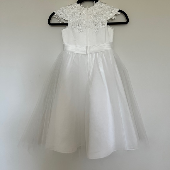 Ball-Gown/Princess Scoop Floor-Length Ivory Satin/Tulle Flower Girl Dress - Picture 4 of 7
